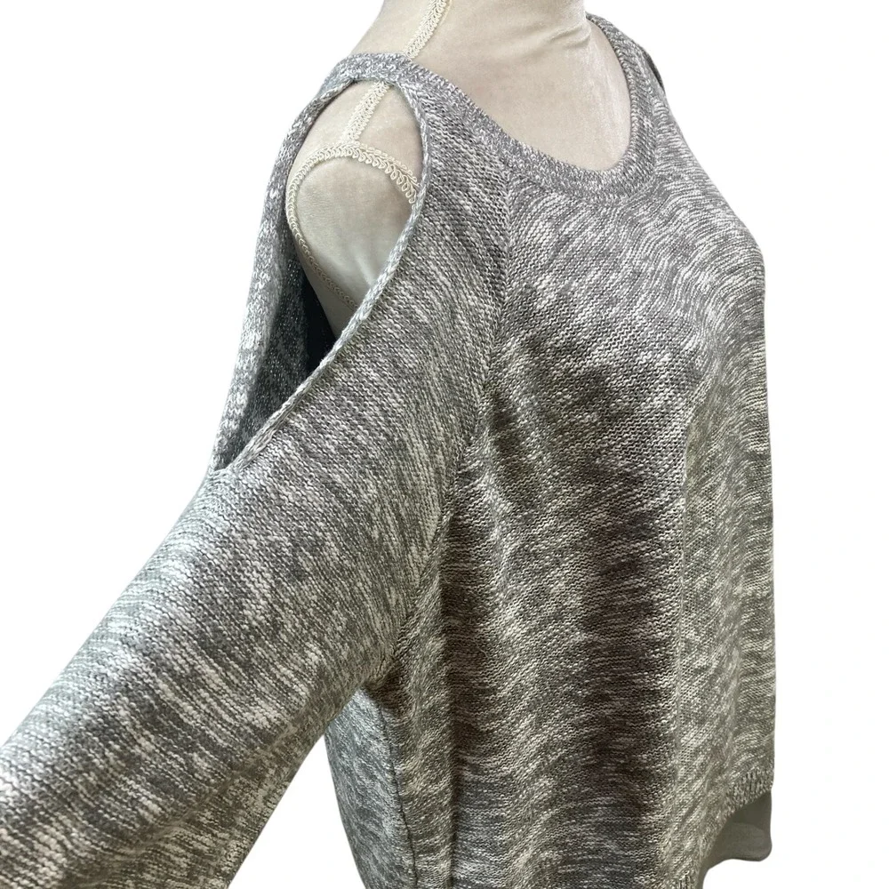 Torrid 3 Cold Shoulder Tunic Sweater‎ Gray Marled Knit Chiffon Hem Long Sleeve